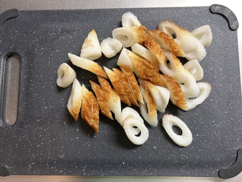 ちくわとネギのごま油炒めの作り方1